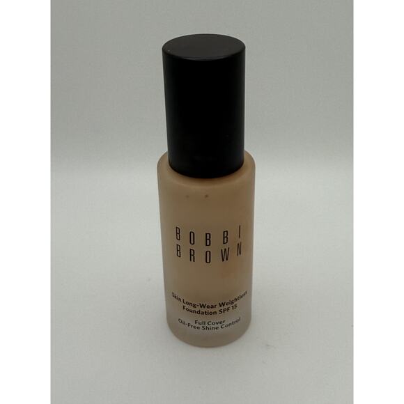 Bobbi Brown Skin Long Wear Weightless Foundation SPF 15 Golden Beige - Picture 2 of 5